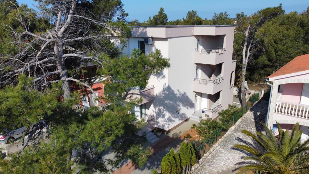 Apartmani Vukadin Vir Extérieur photo