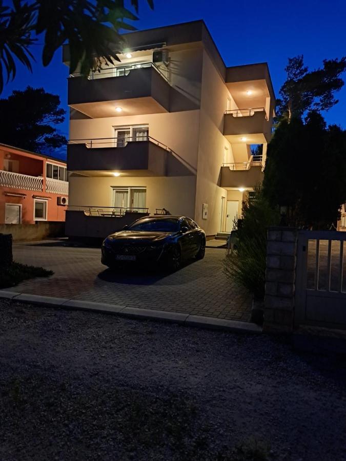 Apartmani Vukadin Vir Extérieur photo