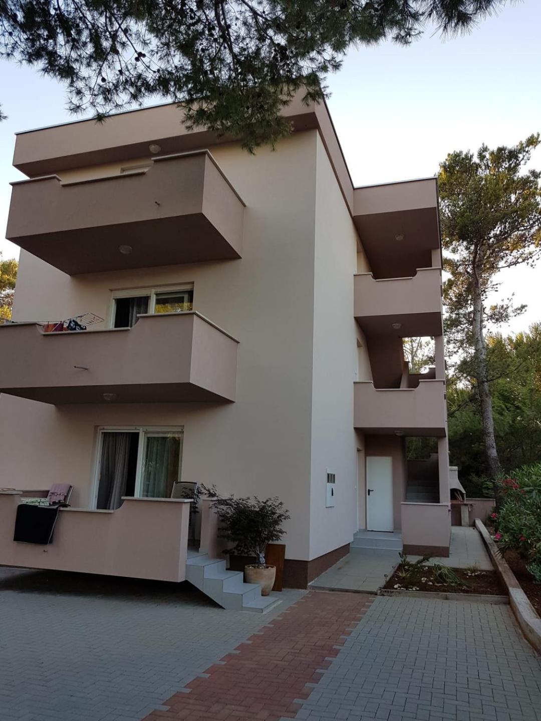 Apartmani Vukadin Vir Extérieur photo